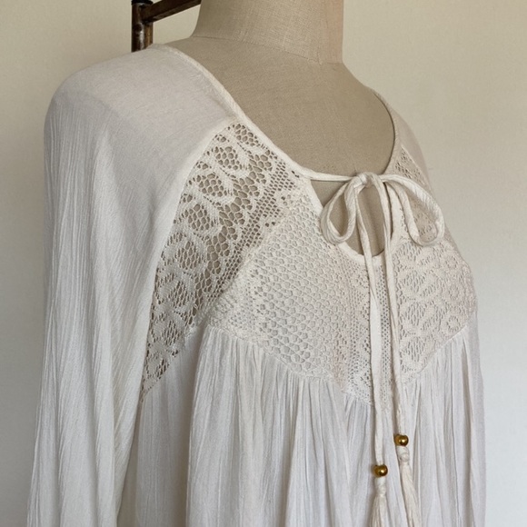 Romeo & Juliet Couture boho rayon lace trimmed long sleeved top, M - Picture 1 of 11